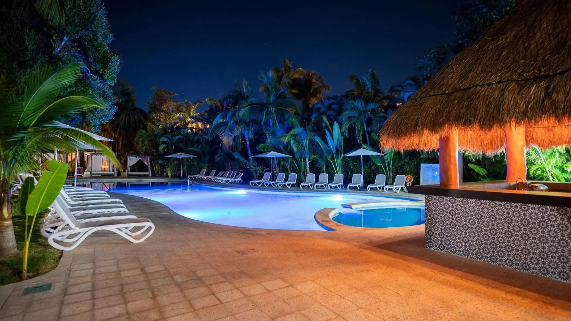 Viva Maya By Wyndham, A Trademark All Inclusive Resort Playa del Carmen 4*,  México