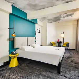 https://ibis-praha-wenceslas-square.praguehotelsweb.com
