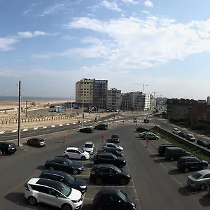 Hydro Palace Apartment Ostende
