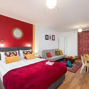 sleepway-apartment-orient-dream.poznan-hotels.com/