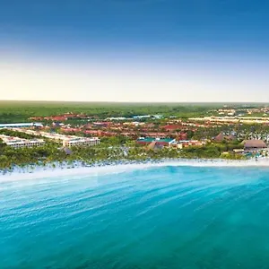 Rezort Barcelo Maya Colonial